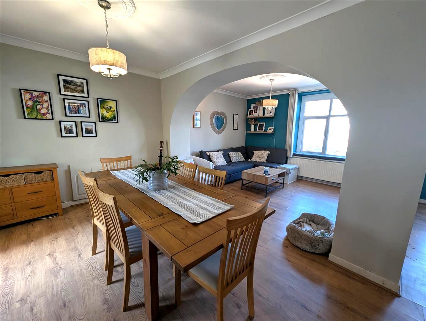 Borough Road, Loughor, Swansea, SA4 6RY